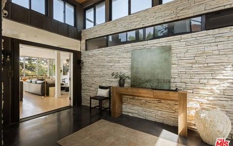 454 Stassi Lane, Santa Monica, CA 90402