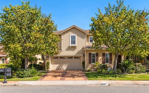 26928 Redwood Bluff, Valencia, CA 91381