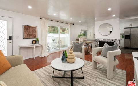 1917 11th Street 2, Santa Monica, CA 90404