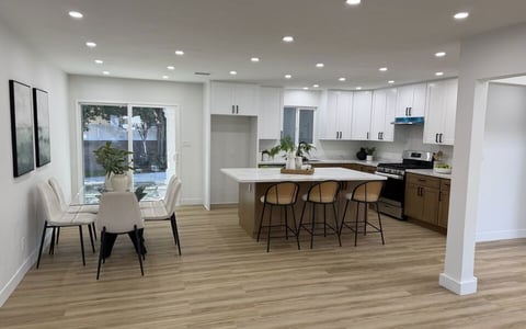 10419 Vassar Avenue, Chatsworth, CA 91311
