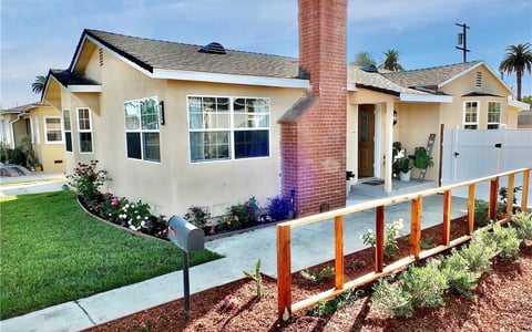 2359 Golden, Long Beach, CA 90806