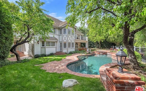 3225 Iredell Lane, Studio City, CA 91604