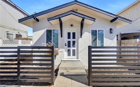 1326 S Cabrillo, San Pedro, CA 90731
