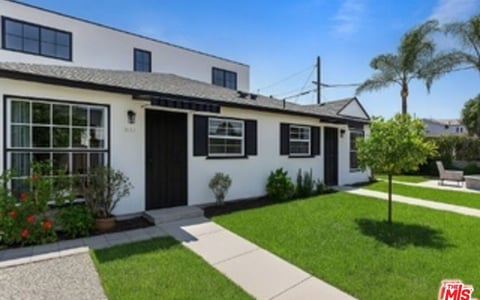 11710 Hartsook Street, Valley Village, CA 91607