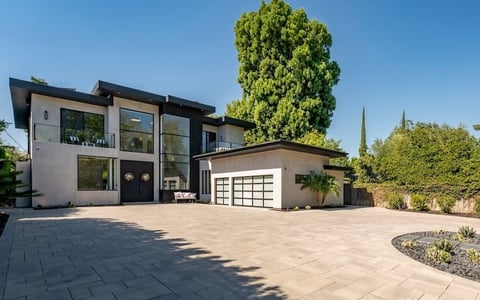 5301 Amestoy Avenue, Encino, CA 91316