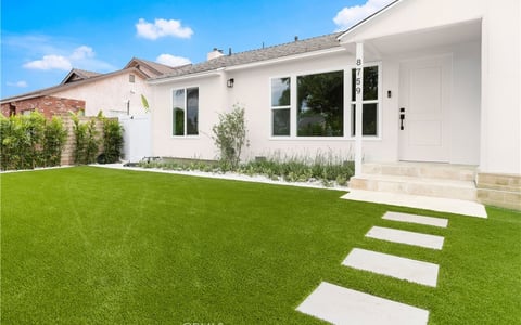 8759 Snowden Ave., Arleta, CA 91331