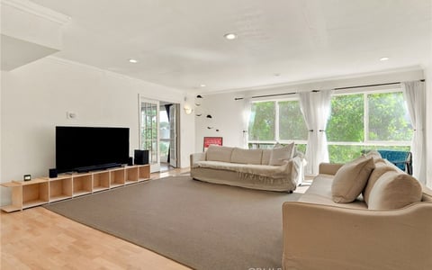 5315 Zelzah Avenue 16, Encino, CA 91316