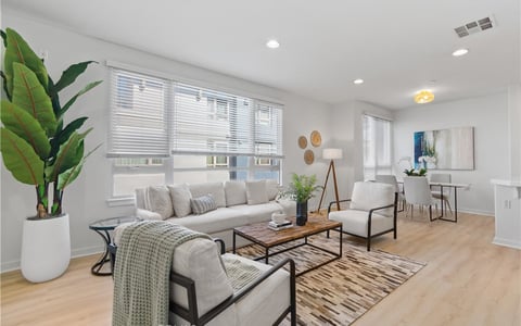 5401 W 149th Place 2, Hawthorne, CA 90250