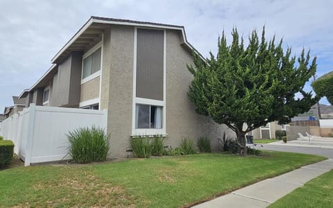 10 Bahia Circle 10, Santa Paula, CA 93060
