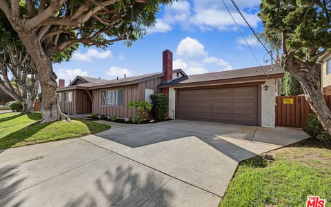 18612 Rayen Street, Northridge, CA 91324