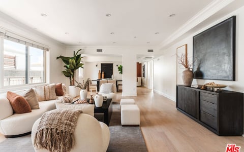 11749 Goshen Avenue 402, Los Angeles, CA 90049