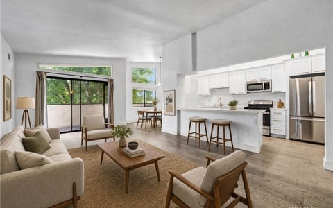 5805 Whitsett Avenue 201, Valley Village, CA 91607