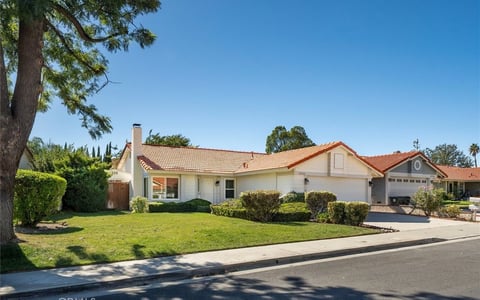 27712 Wakefield Rd., Castaic, CA 91384