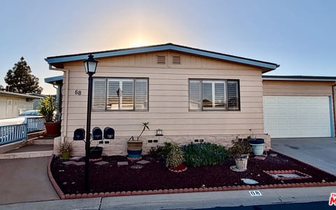 68 Poinsettia Gardens Drive 68, Ventura, CA 93004