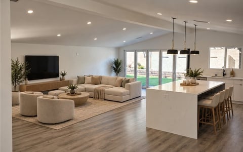 7831 Capistrano, West Hills, CA 91304