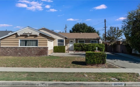 20743 Strathern, Winnetka, CA 91306