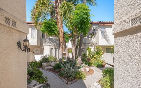 4021 W 182nd H, Torrance, CA 90504