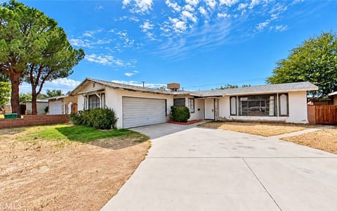 43847 2nd E, Lancaster, CA 93535