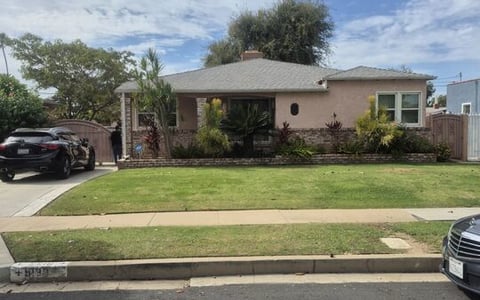 9133 S 7th Avenue, Inglewood, CA 90305