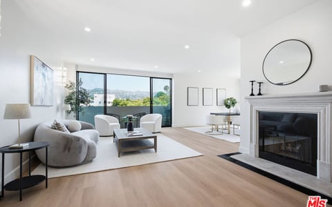 325 N Oakhurst Drive 405, Beverly Hills, CA 90210