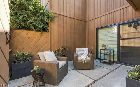 121 Arlington Drive 8, Pasadena, CA 91105