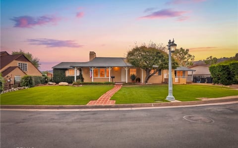 1731 La Cresta Drive, Pasadena, CA 91103