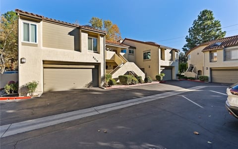 3210 Darby Street 102, Simi Valley, CA 93063