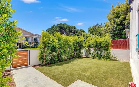 11803 National Boulevard, Los Angeles, CA 90064
