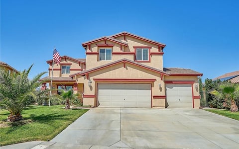 43521 Blossom, Lancaster, CA 93536