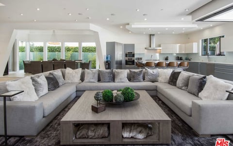 429 N Sweetzer Avenue, Los Angeles, CA 90048