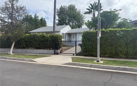 17630 Rhoda Street, Encino, CA 91316