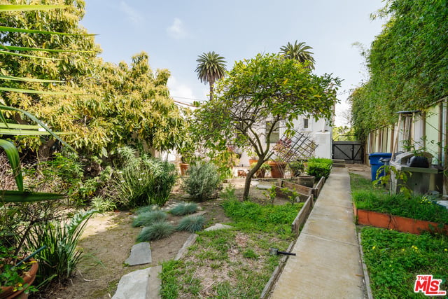 3875 Marcasel Avenue, Los Angeles, CA 90066 — photo 15 of 41