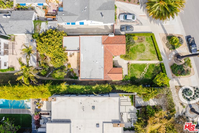 3875 Marcasel Avenue, Los Angeles, CA 90066 — photo 32 of 41