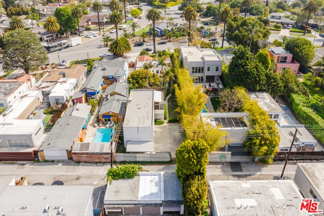 3875 Marcasel Avenue, Los Angeles, CA 90066 — photo 37 of 41