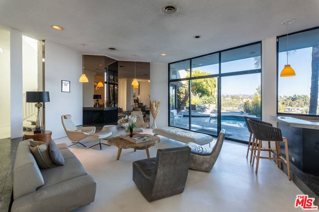 960 Stradella Road, Los Angeles, CA 90077 — photo 7 of 28