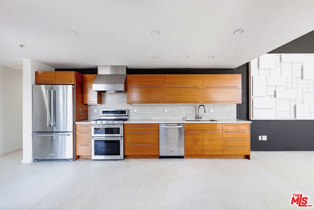 1113 ELECTRIC Avenue 1, Venice, CA 90291 — photo 15 of 41