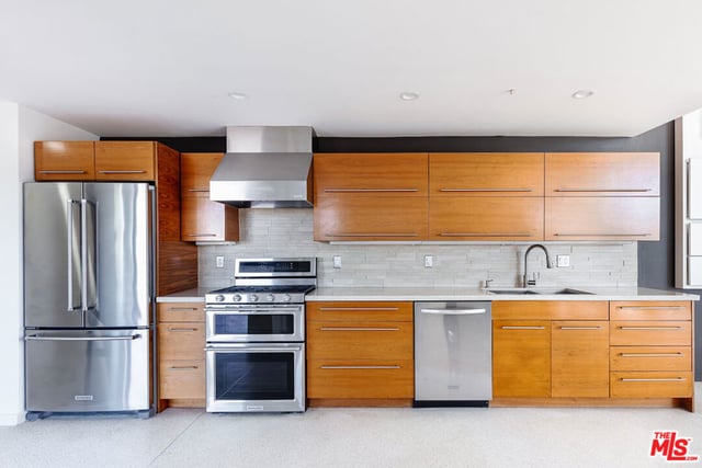 1113 ELECTRIC Avenue 1, Venice, CA 90291 — photo 16 of 41