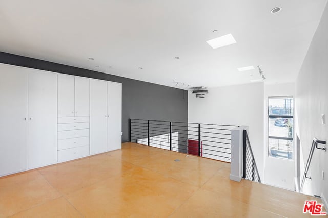 1113 ELECTRIC Avenue 1, Venice, CA 90291 — photo 25 of 41