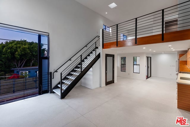 1113 ELECTRIC Avenue 1, Venice, CA 90291 — photo 9 of 41