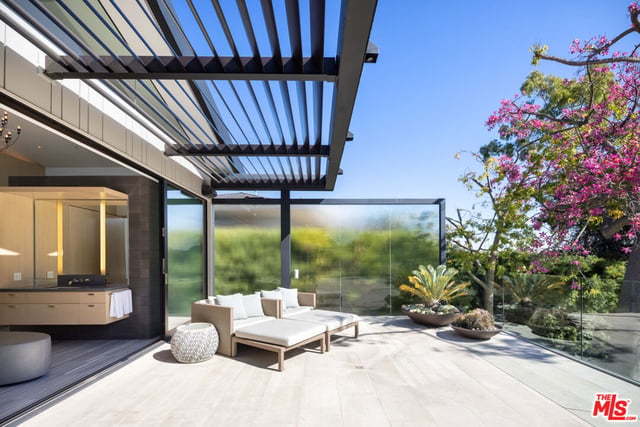814 Toulon Drive, Pacific Palisades, CA 90272 — photo 25 of 45