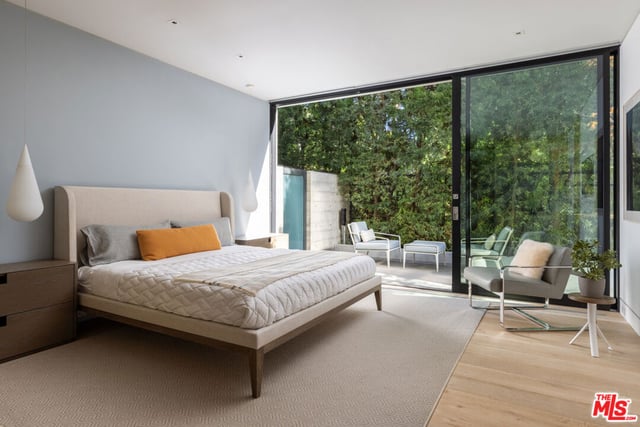 814 Toulon Drive, Pacific Palisades, CA 90272 — photo 27 of 45