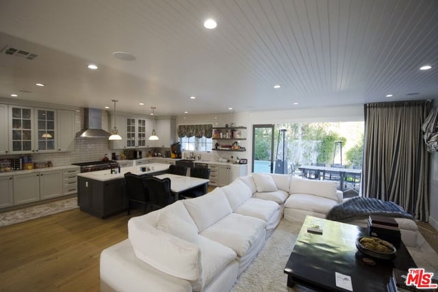 1738 NICHOLS CANYON Road, Los Angeles, CA 90046 — photo 3 of 31