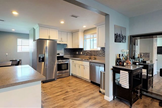 936 W 78th Street, Los Angeles, CA 90044 — photo 13 of 28