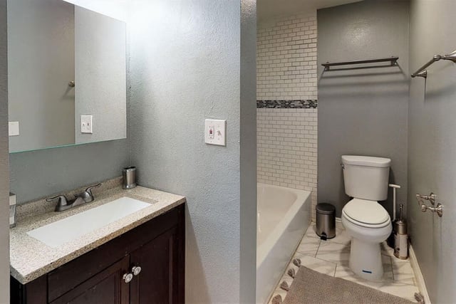 936 W 78th Street, Los Angeles, CA 90044 — photo 25 of 28