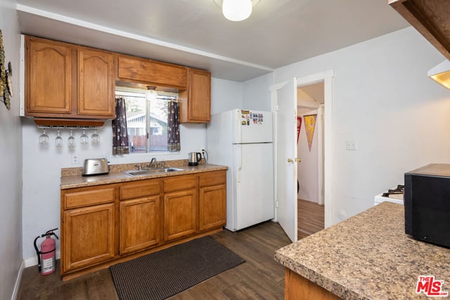 6021 Romaine Street, Los Angeles, CA 90038 — photo 6 of 21