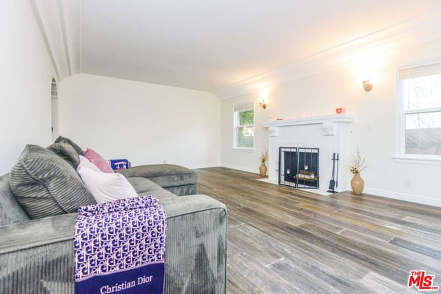 1017 S Alfred Street, Los Angeles, CA 90035 — photo 40 of 63