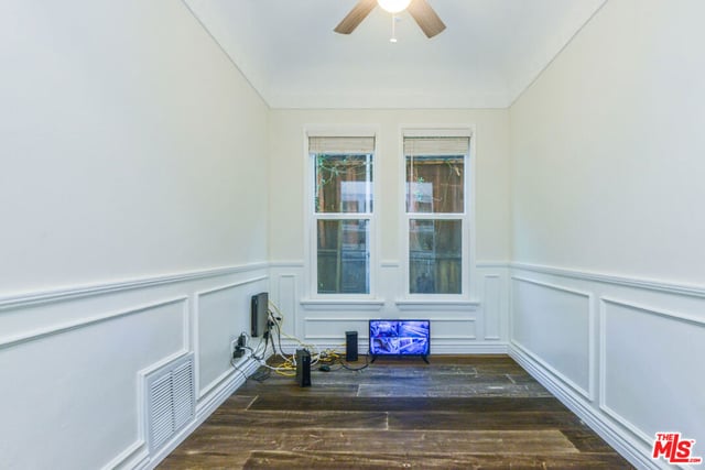 1017 S Alfred Street, Los Angeles, CA 90035 — photo 43 of 63