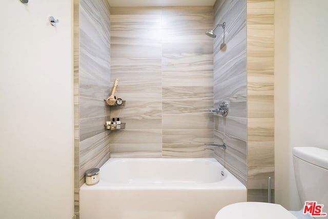 1050 S GRAND Avenue 901, Los Angeles, CA 90015 — photo 18 of 31