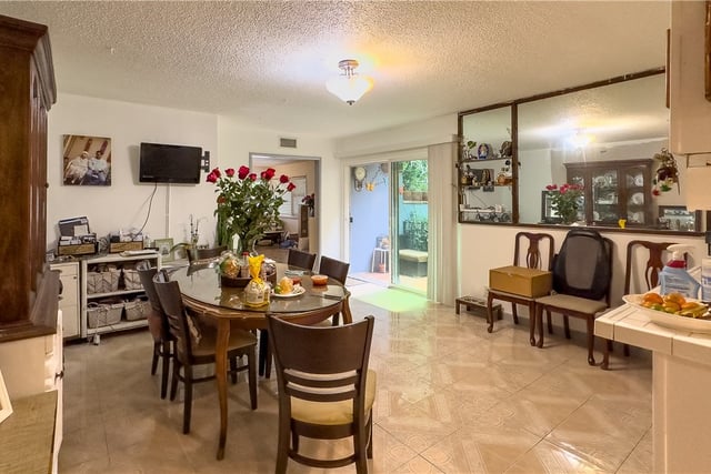 1837 Beloit Avenue, Los Angeles, CA 90025 — photo 10 of 47