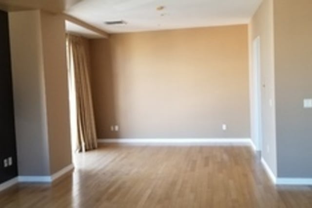801 S Grand Avenue 2107, Los Angeles, CA 90017 — photo 10 of 11